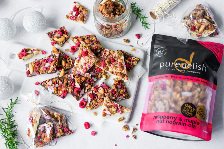 raspberry & maple nut nograin-ola festive bark